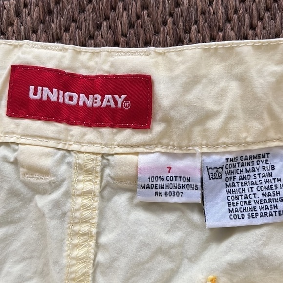 Unionbay Yellow Baggy Cargo Capris Pants Tie hem size 7 - Picture 5 of 7